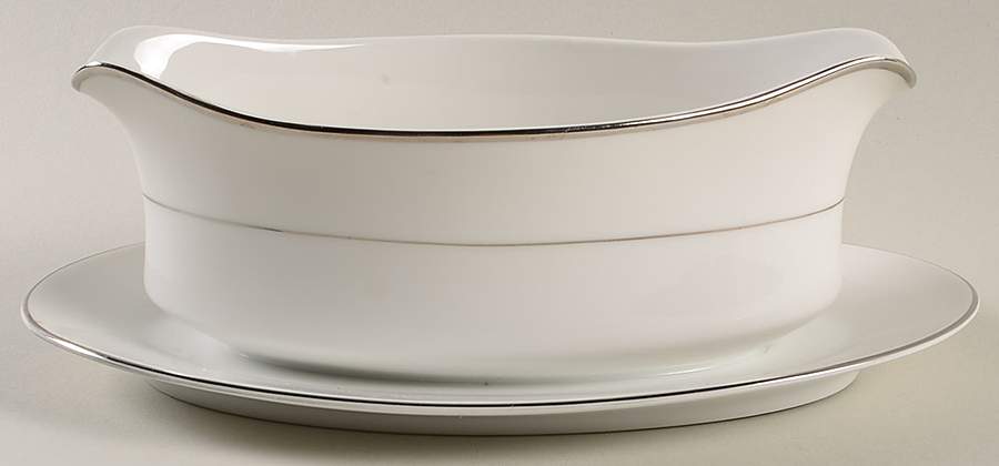 Wedding Band Gravy Boat with Attached Underplate by Celebrity-1