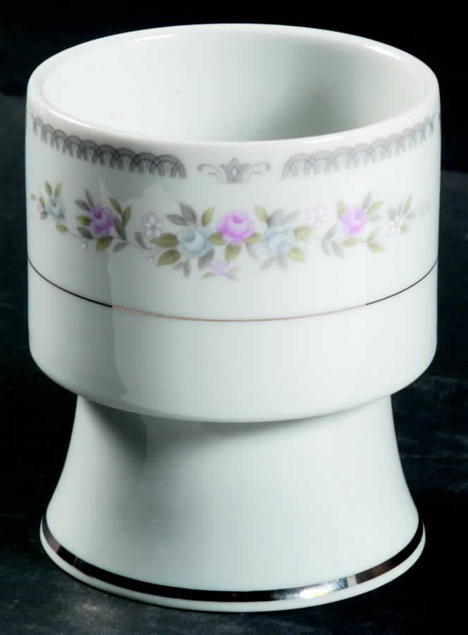 Wellington Candleholder by Celebrity-1