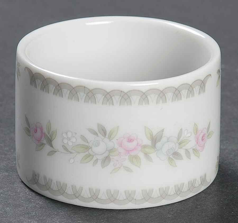 Wellington Napkin Ring by Celebrity-1