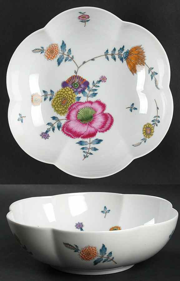 Anemones 7" Melon Bowl by Ceralene-1