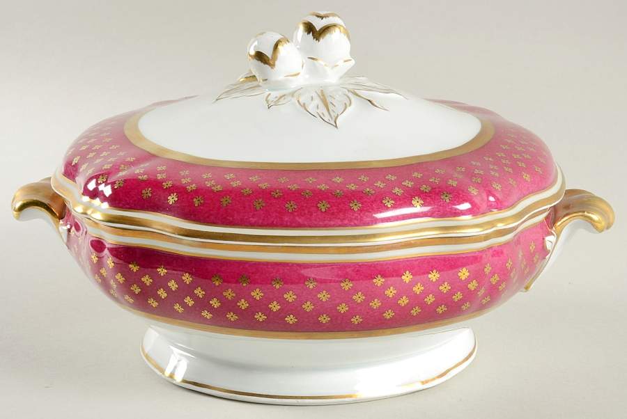 Cardinal Round Covered Vegetable by Ceralene-1