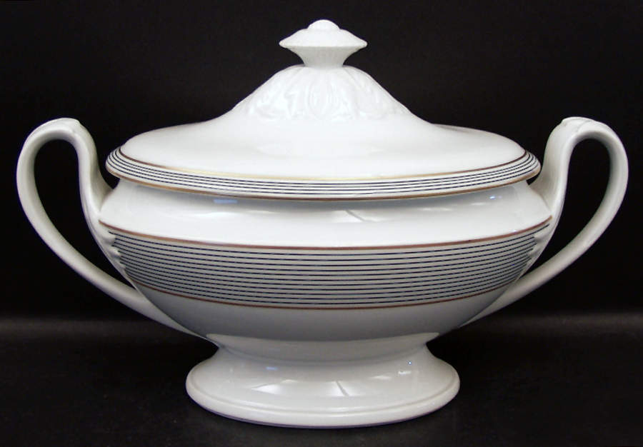 Crinoline Black Tureen &  Lid by Ceralene-1