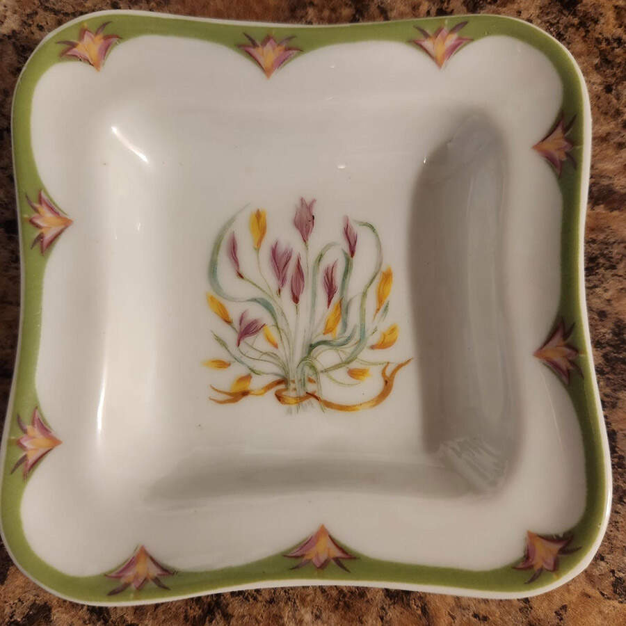 Crocus Small Ashtray by Ceralene-1