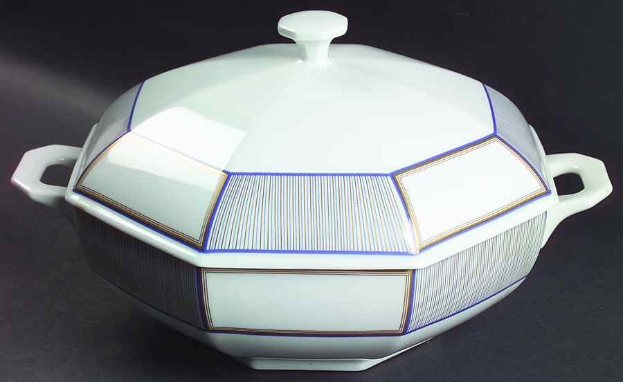 Daphne (Octagonal) Octagonal Tureen & Lid by Ceralene-1