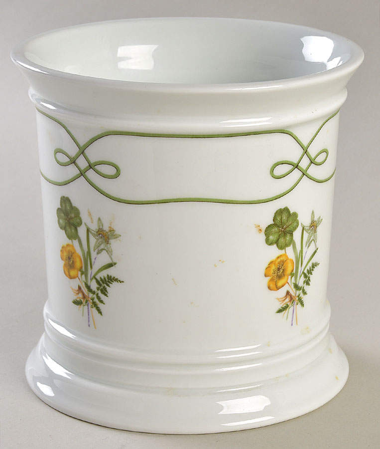 Edelweiss 5" Cachepot by Ceralene-1