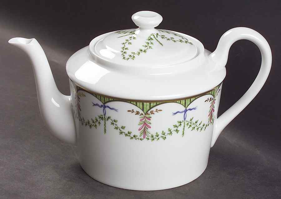 Festivites Teapot & Lid by Ceralene-1