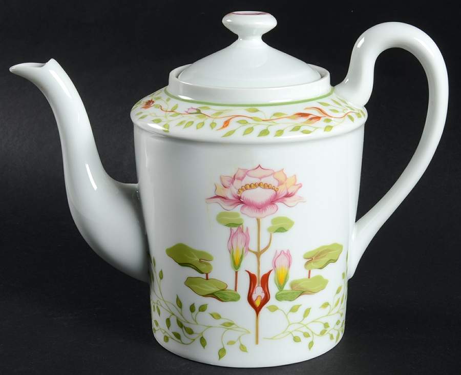 Fleur D' Eau Coffee Pot & Lid by Ceralene-1