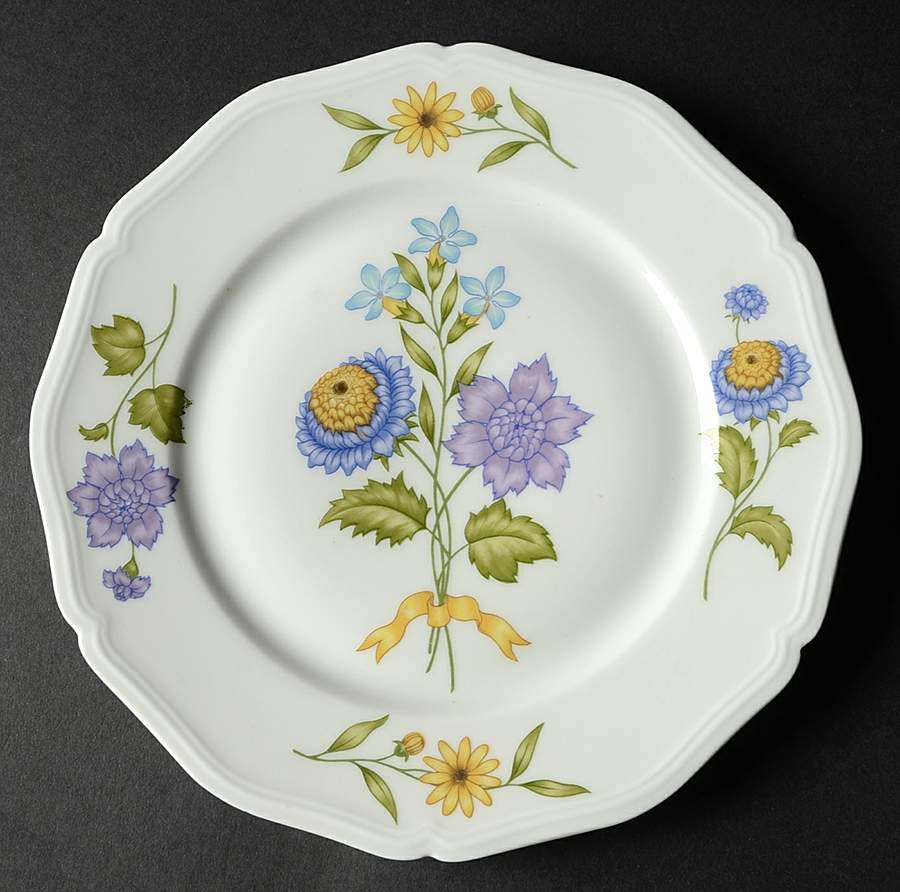 Fleur De Printemps Luncheon Plate by Ceralene-1