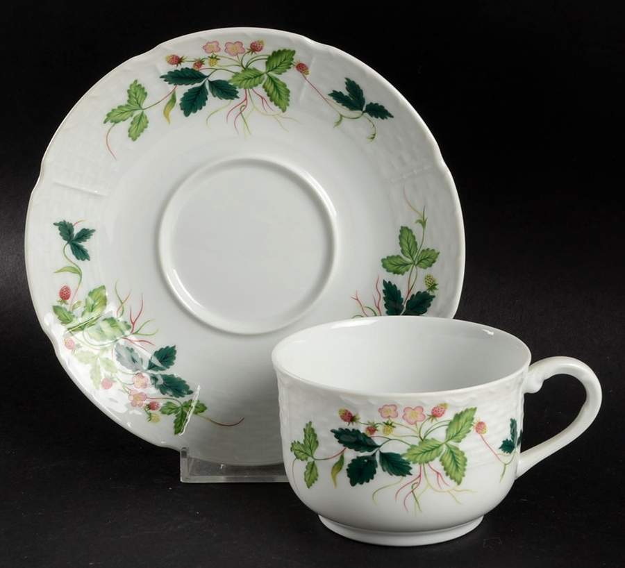 George Sand  Flat Cup & Saucer Set by Ceralene-1