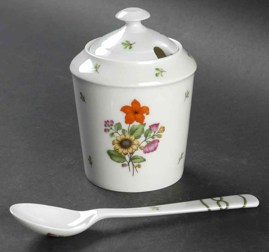 Guirlandes Jam/Jelly & Lid W/Spoon by Ceralene-1