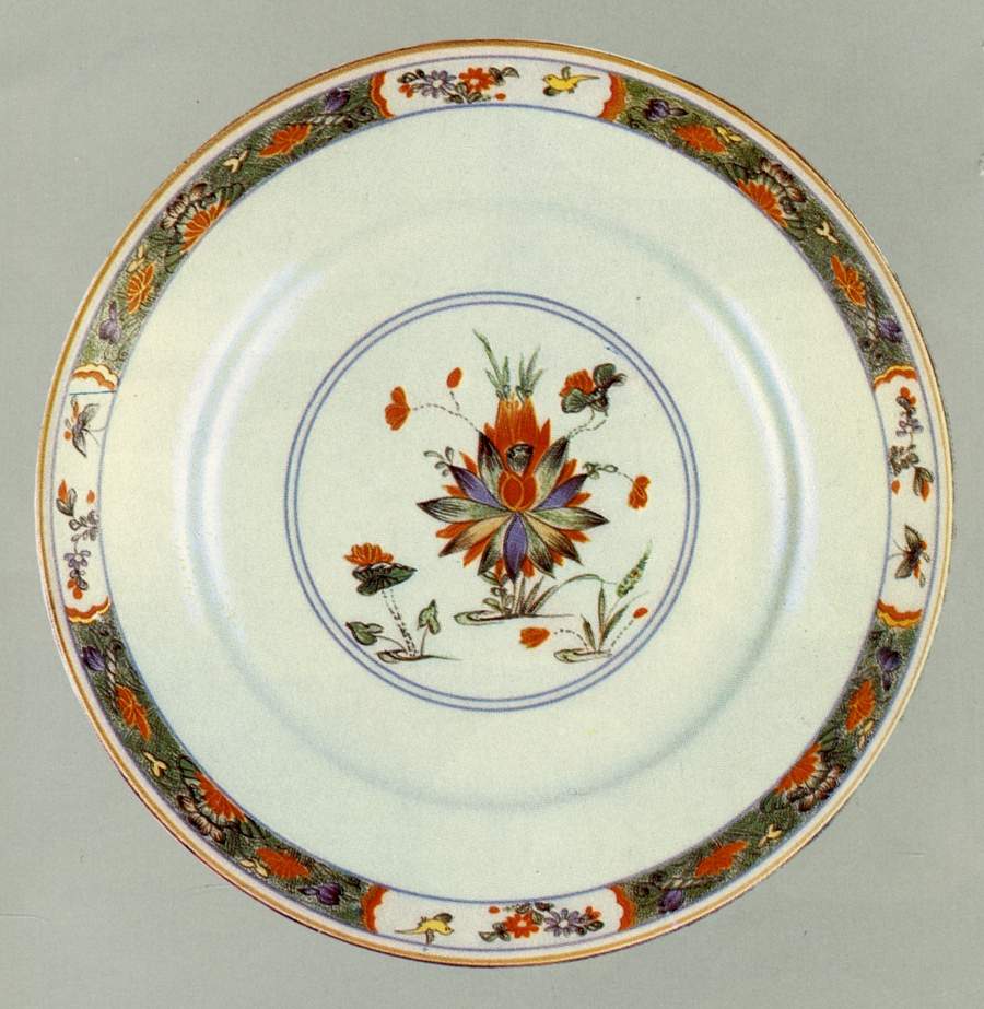 Houang Pou (Celadon Background) Dinner Plate by Ceralene-1