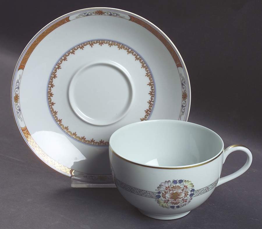 Houqua (Celadon Background) Flat Cup & Saucer Set by Ceralene-1