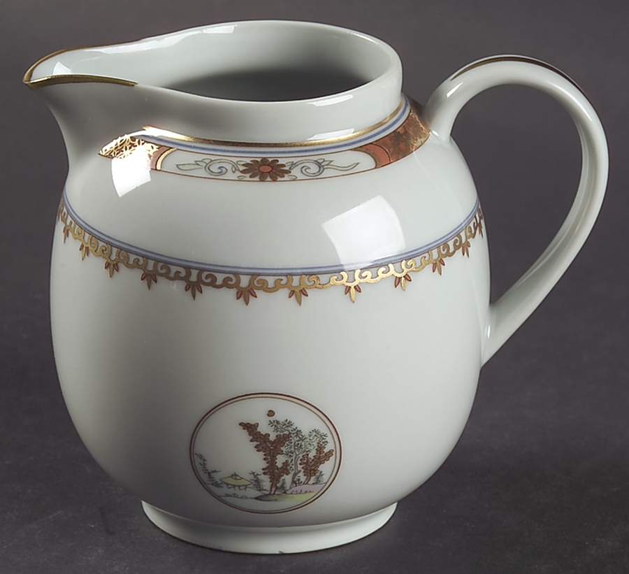 Houqua (Celadon Background) Creamer by Ceralene-1