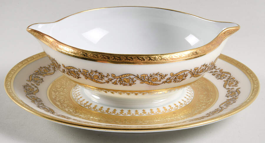 Imperiale Gravy Boat with Attached Underplate by Ceralene-1