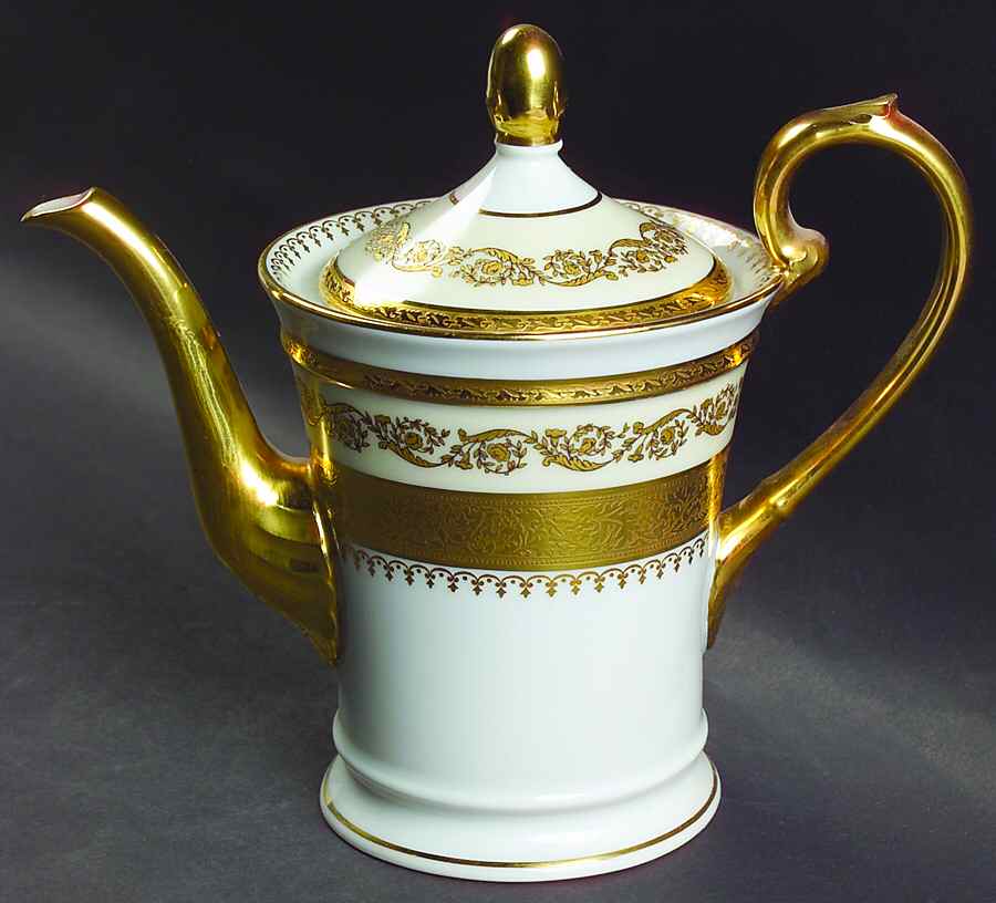 Imperiale Coffee Pot & Lid by Ceralene-1