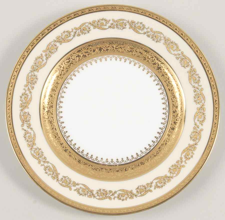 Imperiale Luncheon Plate by Ceralene-1