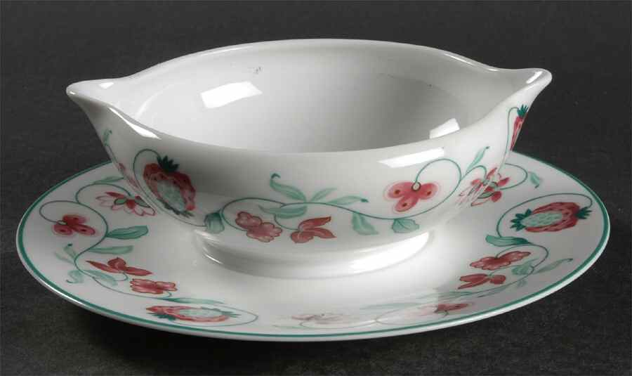Indienne Gravy Boat with Attached Underplate by Ceralene-1