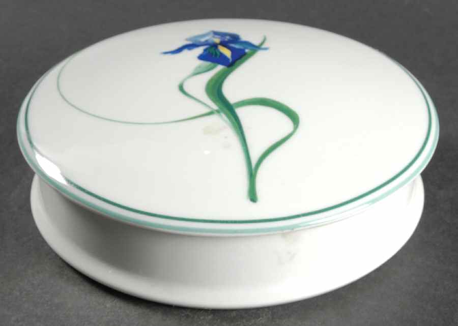 Iris Powder Box with Lid by Ceralene-1