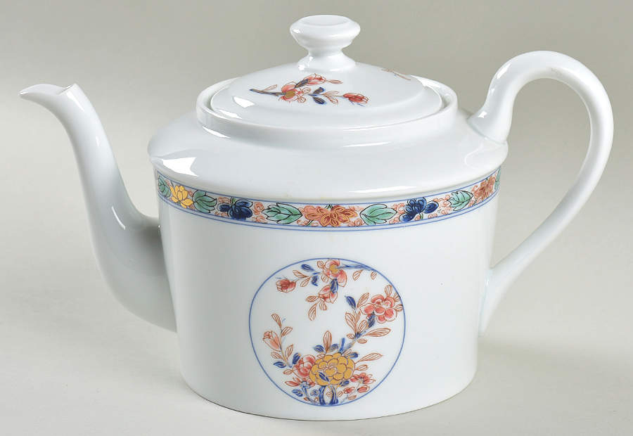 Koutani (White Background) Teapot & Lid by Ceralene-1