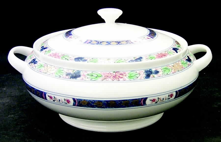 Koutani (White Background) Tureen &  Lid by Ceralene-1