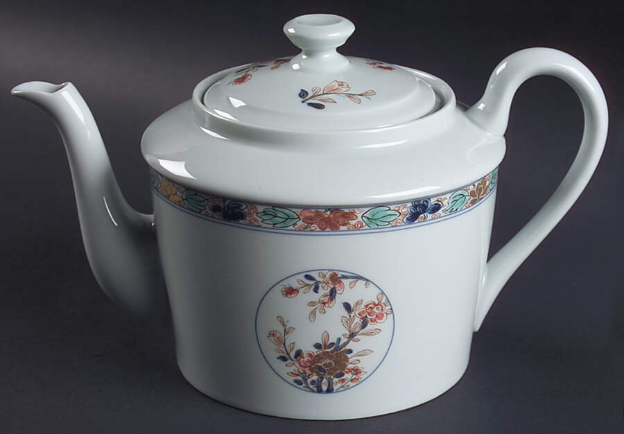 Koutani (Celadon Background) Teapot & Lid by Ceralene-1