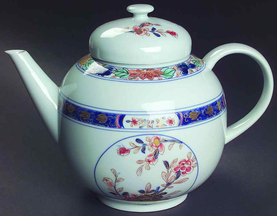 Koutani (Celadon Backgorund) Teapot & Lid by Raynaud-1