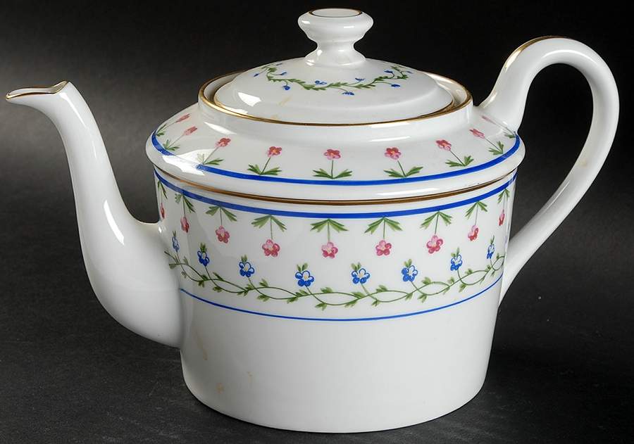 La Fayette Teapot & Lid by Ceralene-1