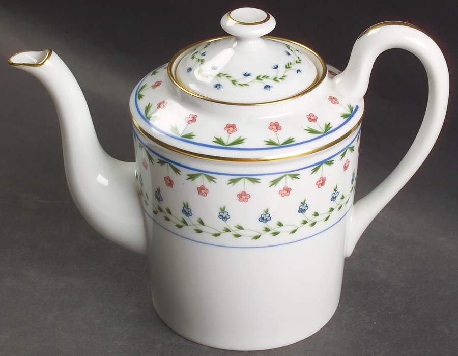 La Fayette Coffee Pot & Lid by Ceralene-1