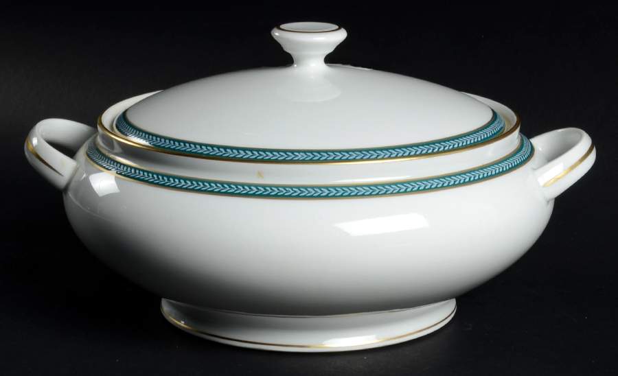 Laurier Blue Round Covered Vegetable by Ceralene-1
