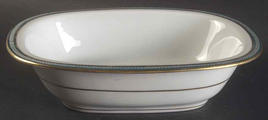 Laurier Blue 9" Oval Vegetable Bowl by Ceralene-1