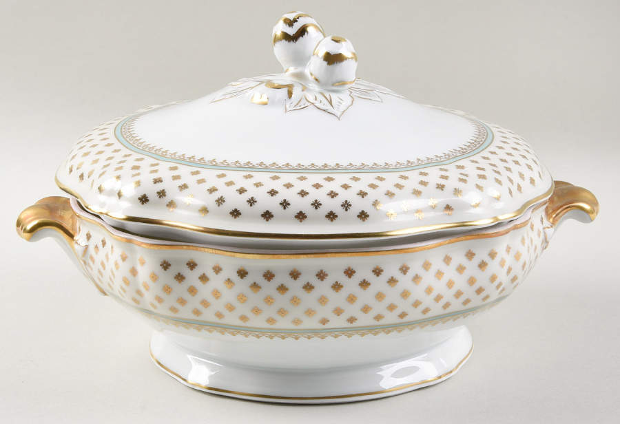 Malmaison Ivory Round Covered Vegetable by Ceralene-1