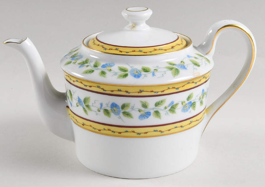 Morning Glory Ring Teapot & Lid by Ceralene-1