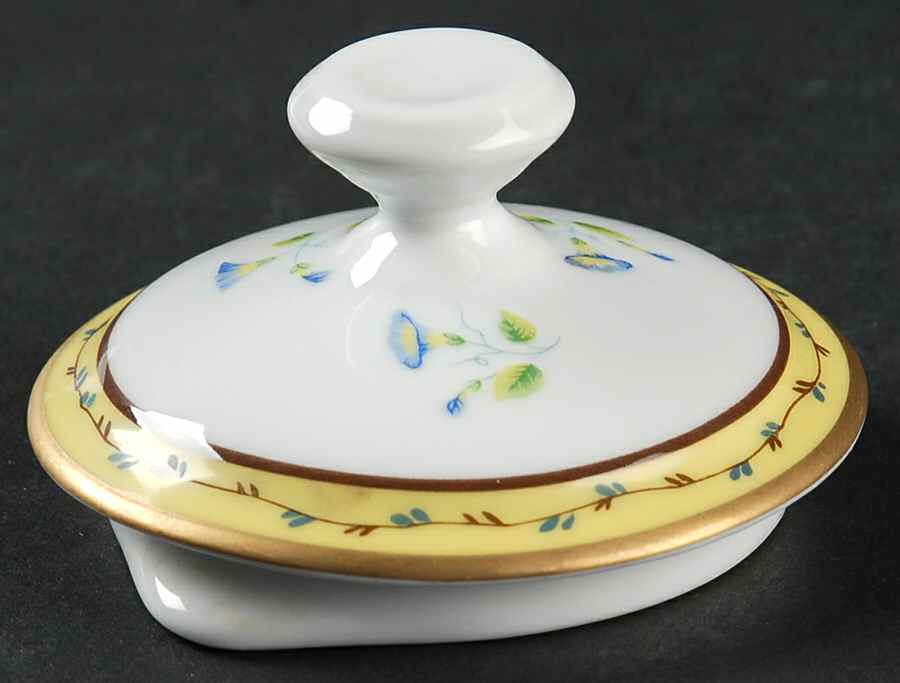 Morning Glory Spray Lid for Coffee Pot by Ceralene-1