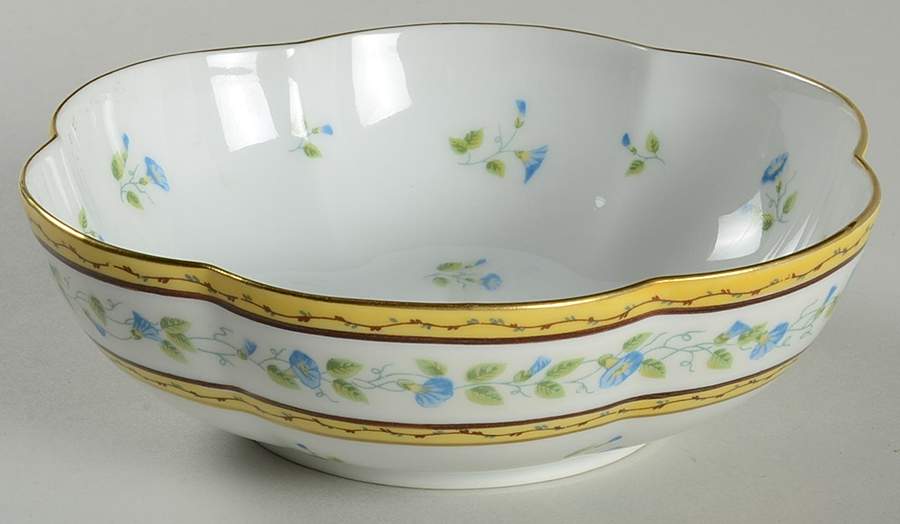 Morning Glory Spray 6" Melon Bowl by Ceralene-1