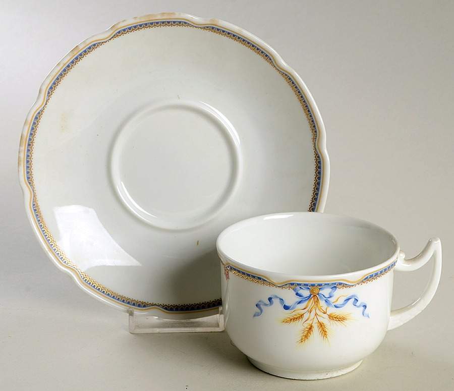 Moisson Flat Cup & Saucer Set by Ceralene-1