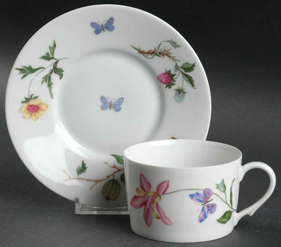 Mon Jardin Flat Cup & Saucer Set by Ceralene-1