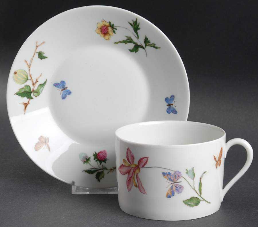 Mon Jardin Oversized Cup & Saucer Set by Ceralene-1