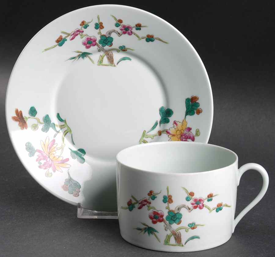Nymphea Oversized Cup & Saucer Set by Ceralene-1