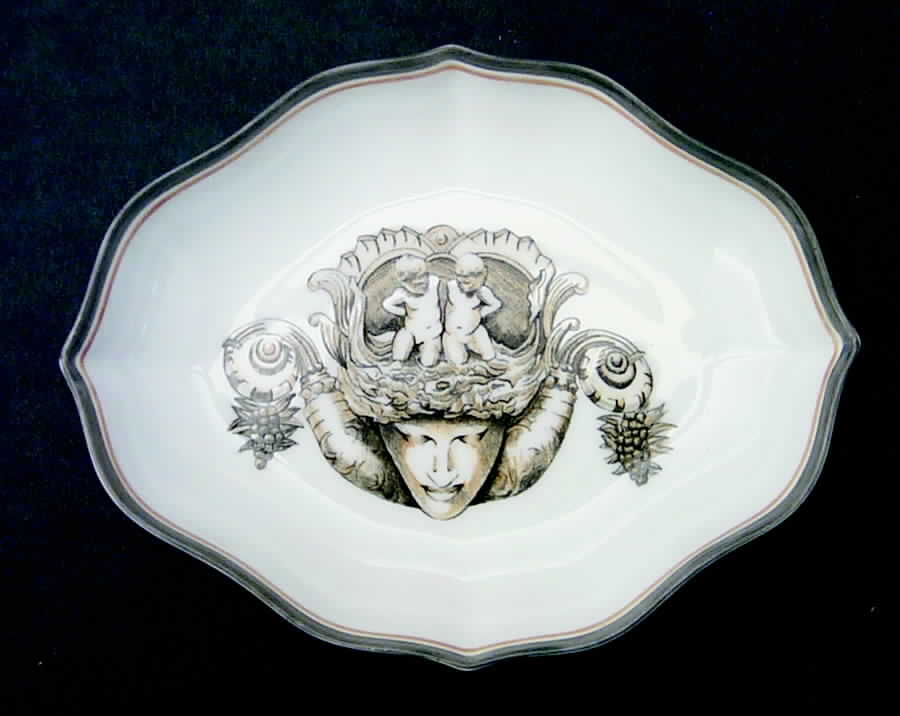 Opera Silver Tray by Ceralene-1