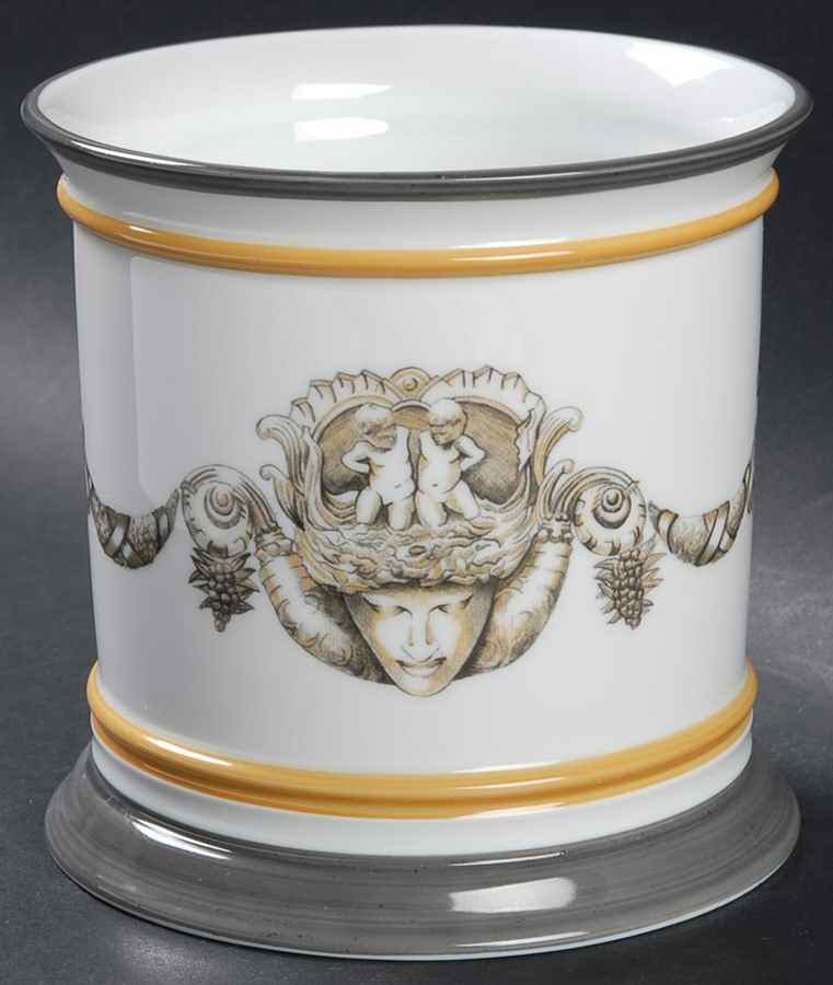 Opera Medium Cachepot by Ceralene-1