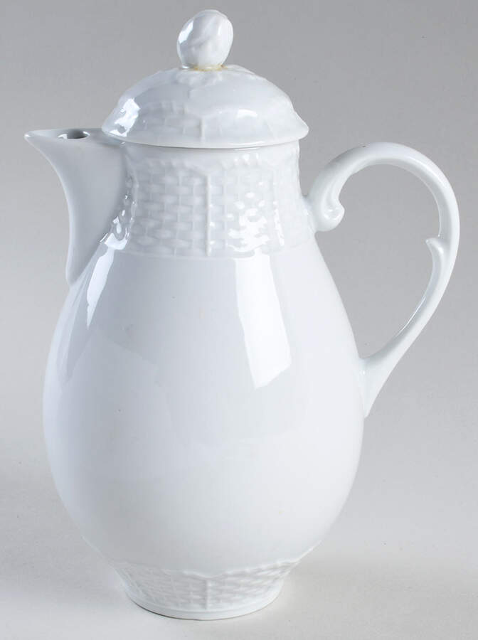 Osier Coffee Pot & Lid by Ceralene-1