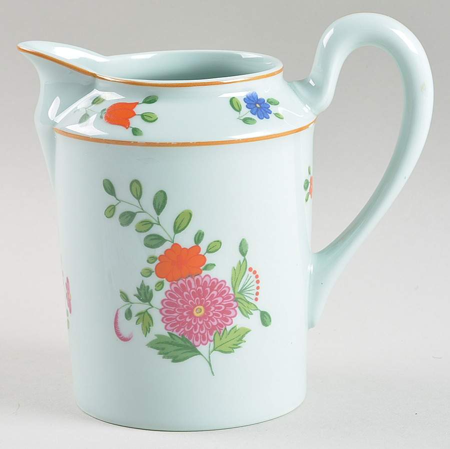 Panier Chinois Celadon 16 Oz Pitcher by Ceralene-1