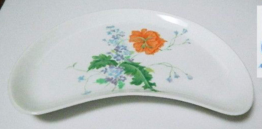 Pavot Poppy Crescent Salad Plate by Ceralene-1