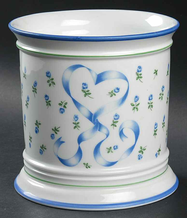 Romantique Blue Medium Cachepot by Ceralene-1