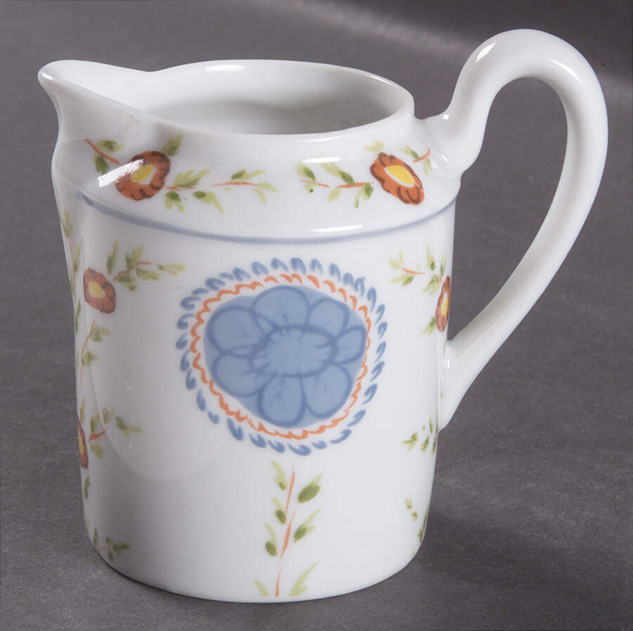 Sarabande Creamer by Ceralene-1