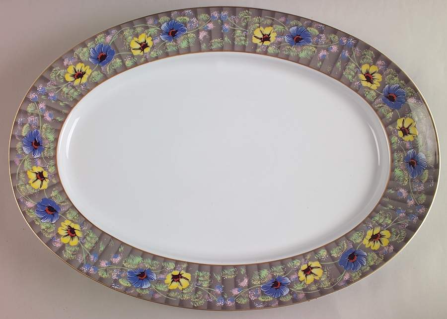 Seville (Round) 16" Oval Serving Platter by Ceralene-1