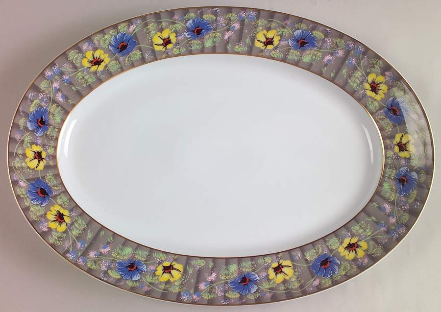 Seville (Round) 14" Oval Serving Platter by Ceralene-1