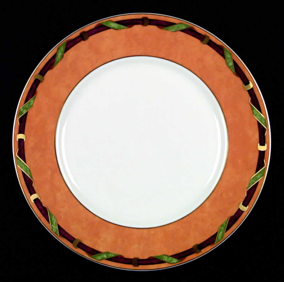Traviata Dinner Plate by Ceralene-1