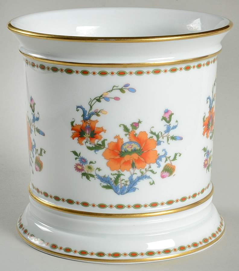 Vieux Chine (Empire, White) Medium Cachepot by Ceralene-1