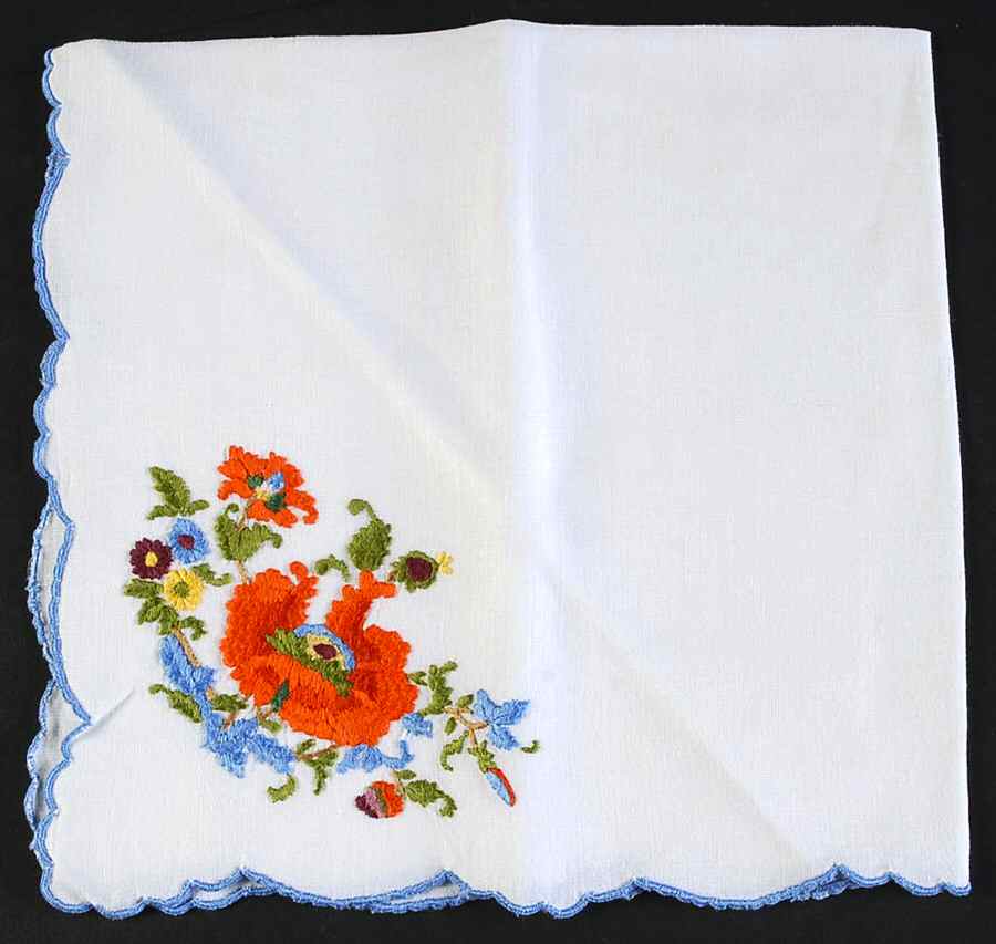 Vieux Chine (Empire, White) Cloth Napkin by Ceralene-1
